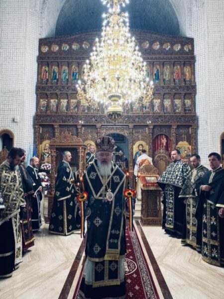 Liturghia Darurilor mai înainte sfințite la Mănăstirea Dobric