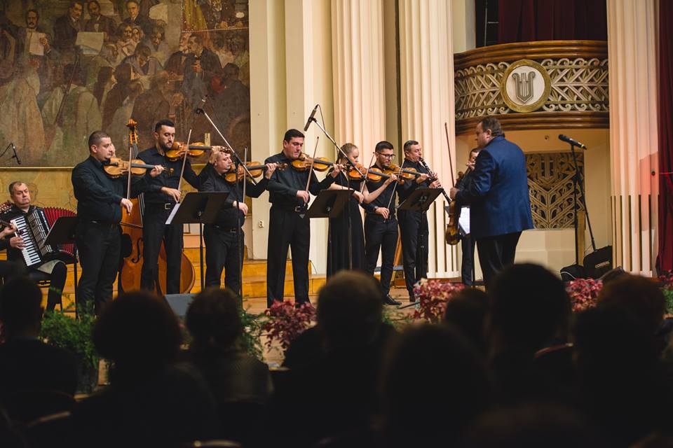 Concert de romanțe și muzică cultă  „Flori de mai”, la Cluj-Napoca