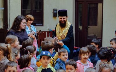 Copiii sunt darul lui Dumnezeu, să investim în ei tot ce se poate | Episcopul Benedict (AUDIO)