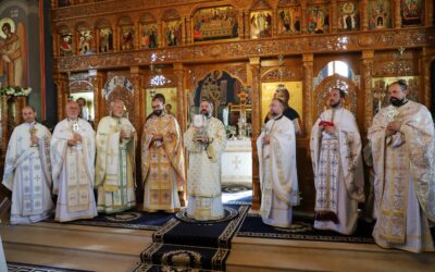 Binecuvântare arhirească cu ocazia hramului în Parohia „Adormirea Maicii Domnului” din Cluj-Napoca
