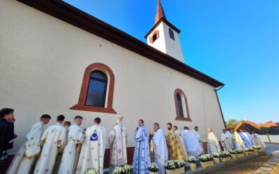 Resfințirea bisericii parohiale din localitatea bistrițeană Mărișelu