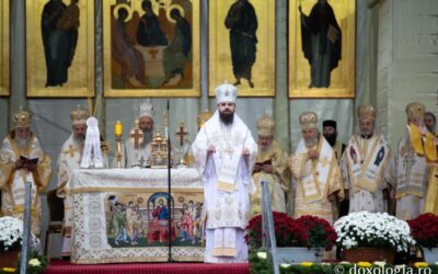 PS Benedict Bistrițeanul, în sobor de ierarhi, la hramul Sfintei Cuvioase Parascheva de la Iași
