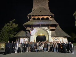 Tineri voluntari din județul Bistrița-Năsăud în pelerinaj prin Maramureșul istoric