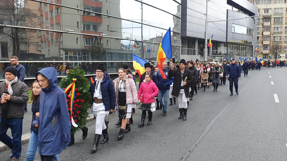 Manifestarea omagială „Marșul recunoștinței” la Cluj-Napoca | Societatea Cultural-Patriotică AVRAM IANCU din România
