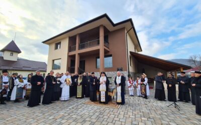 Liturghie arhierească și sfințirea noii case parohiale din Salva