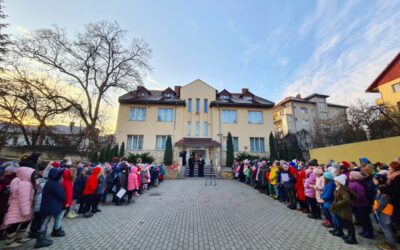 Binecuvântare arhierească și daruri pentru elevii de la Colegiul Ortodox „Mitropolitul Nicolae Colan” din Cluj-Napoca