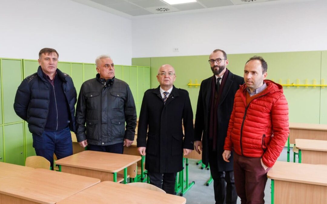 Lucrările de modernizare a clădirii Scolii gimnaziale a Colegiului Ortodox „Mitropoltul Nicolae Colan” se apropie de final