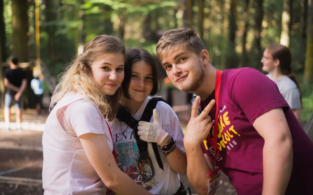 Ziua Internațională a Tineretului Ortodox: Tinerii conferă dinamism Bisericii