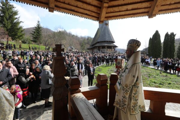 Sfânta Liturghie Arhierească la Mănăstirea Bârsana