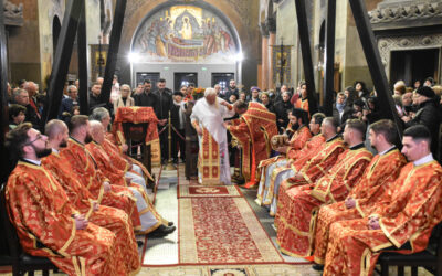 Liturghia din Joia Mare, la Catedrala Mitropolitană | IPS Andrei a săvârșit rânduiala spălării picioarelor