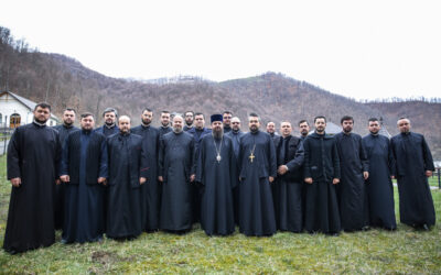 PS Benedict i-a binecuvântat pe clericii care participă la cursurile de îndrumare duhovnicească la Mănăstirea Rebra-Parva