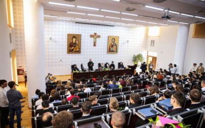 Festivitatea de încheiere a anului școlar pentru elevii de liceu de la Colegiul Ortodox din Cluj-Napoca | Arhim. Efrem Vatopedinul: Sfaturi pentru elevi, profesori și părinți