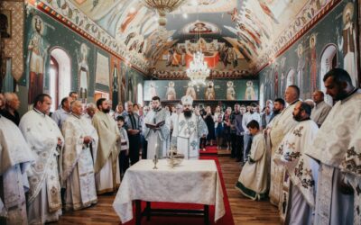 Sfințirea noii catapetesme a Bisericii din Alunișu