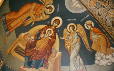 Icoanele ortodoxe ale Maicii Domnului se recunosc după cele trei stele | Sfântul Nicolae Velimirovici