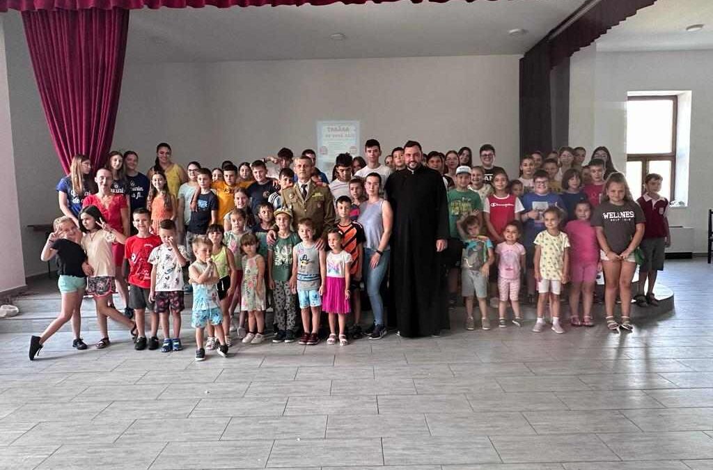 Tabăra Ortodoxă ,,VACANȚĂ ÎN PRIDVORUL BISERICII” la Dumbrăveni