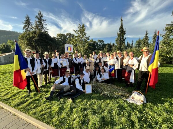“Toporașul de aur” câștigat la Zakopane de Grupul “Tradiții ormănene“