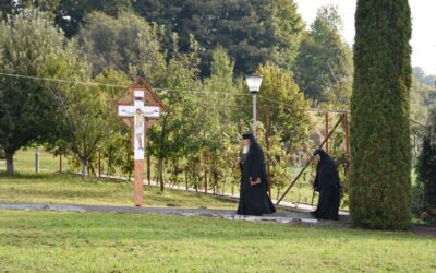 Rugăciunea sfințește locul unde ești și munca ce o faci | Mitropolitul Andrei al Clujului