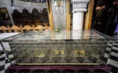 S-au împlinit 74 de ani de la aflarea moaștelor Sfântului Efrem cel Nou