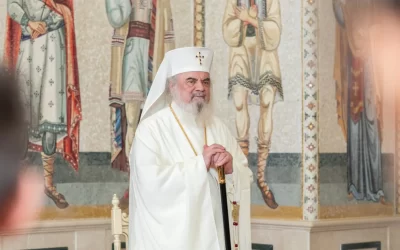 Patriarhul Daniel, la începutul Triodului: Să învățăm de la fariseu fapta bună, iar de la vameș smerenia