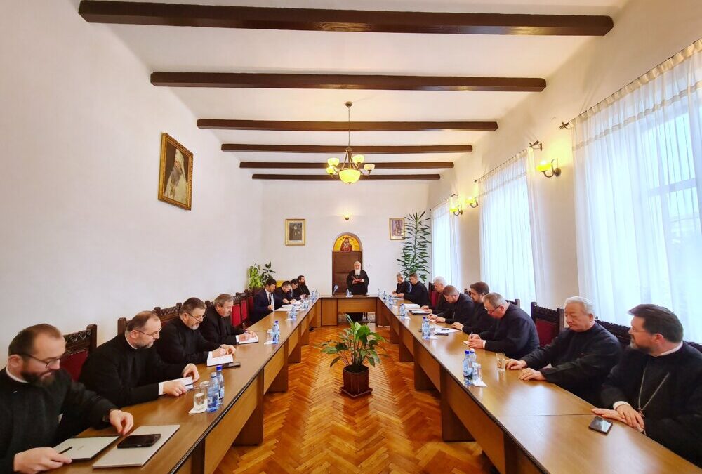 Ședință semestrială cu părinții protopopi și membrii CAR din Eparhia Clujului