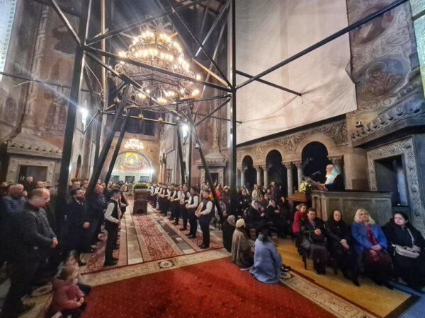 Duminica Ortodoxiei și Ajunul Praznicului Bunei Vestiri, la Catedrala Mitropolitană din Cluj-Napoca