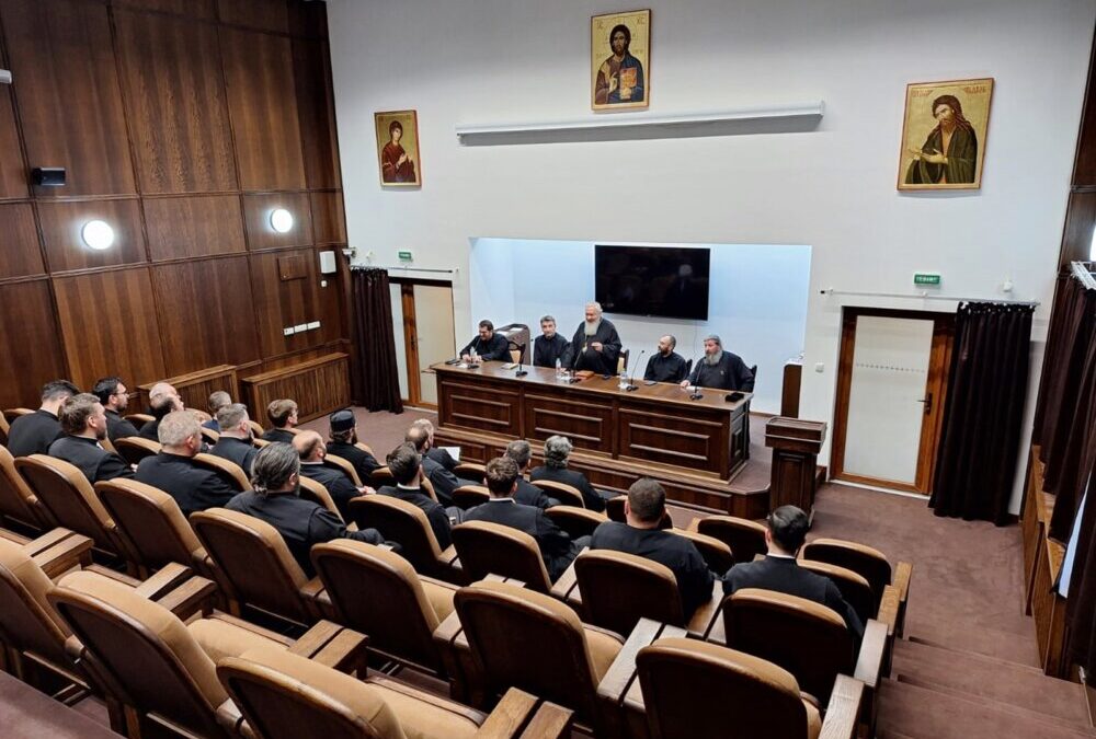 Deschiderea cursurilor de îndrumare duhovnicească din anul 2024 destinate preoților din Arhiepiscopia Vadului, Feleacului și Clujului