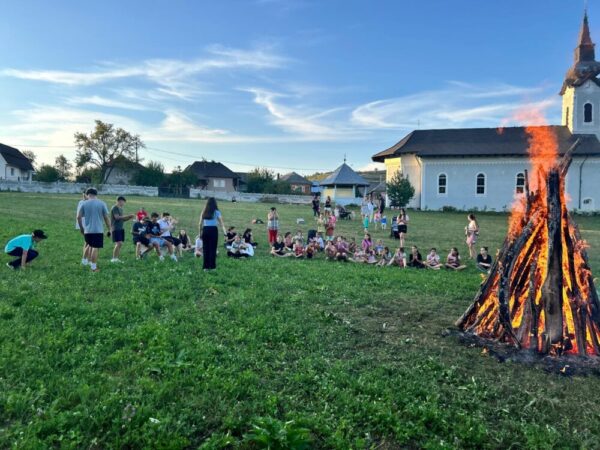 Tabăra Ortodoxă „Vacanță în Pridvorul Bisericii” la Dumbrăveni - Ediția a 8-a