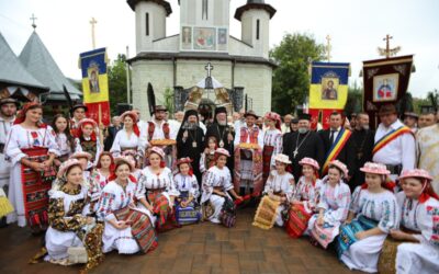 Comuniune liturgică la întâlnirea fiilor satului din localitatea năsăudeană Spermezeu