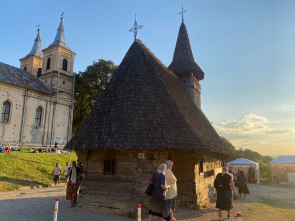 A început hramul Mănăstirii „Adormirea Maicii Domnului” de la Nicula