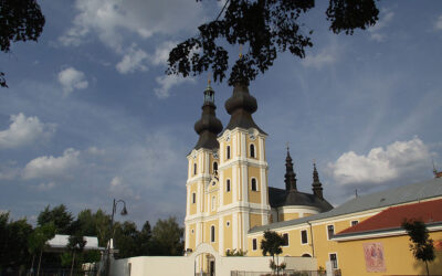 Biserica din Pöcs – sanctuarul dedicat Maicii Domnului