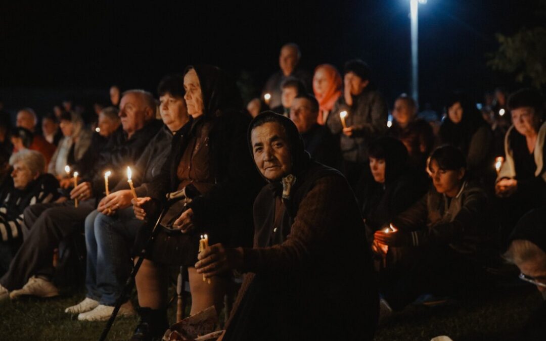 Vrei să iubești oamenii? Iubește-l pe Hristos și vei vedea cât îi vei iubi pe oameni | Părintele Ieronim din Eghina